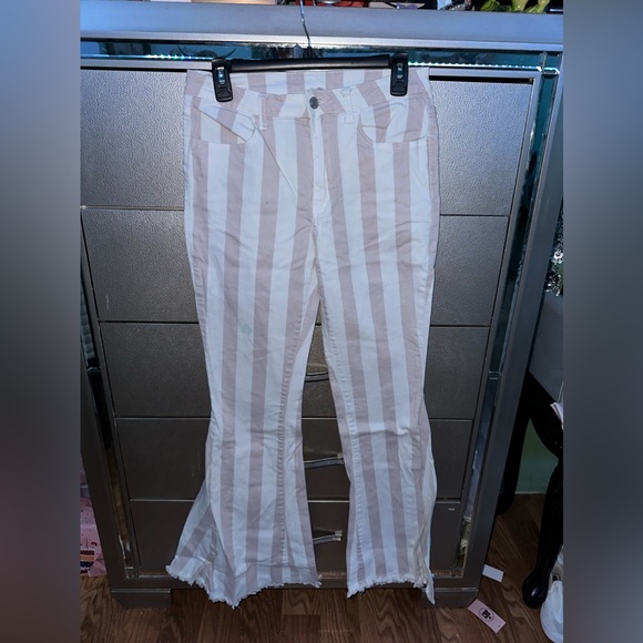 Saint and hearts - Picture 1 of 3